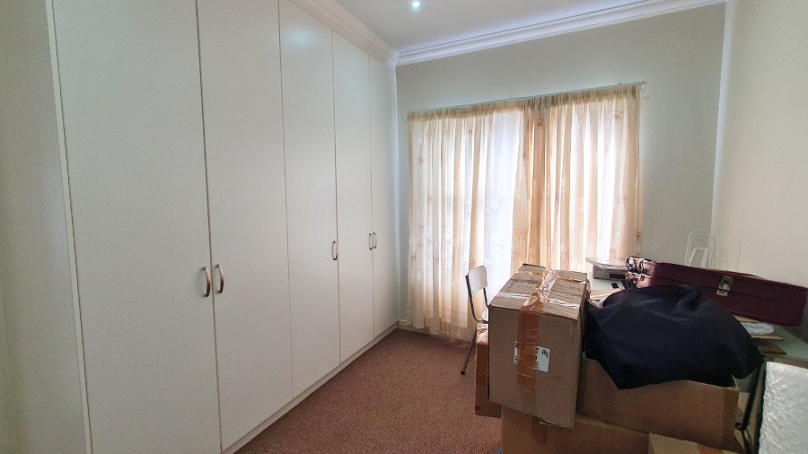 3 Bedroom Property for Sale in Dana Bay Western Cape